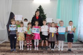 Воспитанники детского сада № 30 приняли участие в областном фотофестивале "Безопасный Новый год"