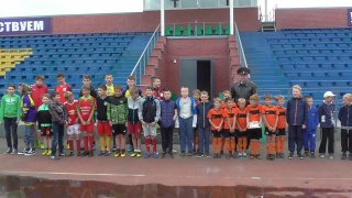 В рамках профилактической операции «Внимание-Дети!» прошла дружеская встреча юных футболистов с начальником Госавтоинспекции г. Осинники.