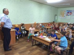 В рамках проводимой профилактической акции «Юный водитель» сотрудники Госавтоинспекции г. Осинники посетили ребят  в пришкольном лагере школы № 21.