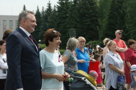 В Осинниковском городском округе активно празднуют День России