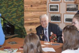 Встреча молодого поколения с ветераном  Великой отечественной войны