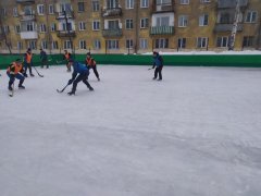 В поселке Тайжина состоялся турнир по хоккею