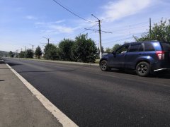 В ОСИННИКАХ ОТРЕМОТИРУЮТ ПОРЯДКА ДВУХ КИЛОМЕТРОВ АВТОМОБИЛЬНЫХ ДОРОГ 