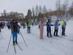 Осинниковцы приняли участие в массовом забеге "Лыжня России" &#127935;