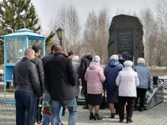 8 апреля состоялось возложение цветов в память о погибших шахтерах