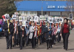 В этом году шествие Бессмертного полка состоится в традиционном формате.